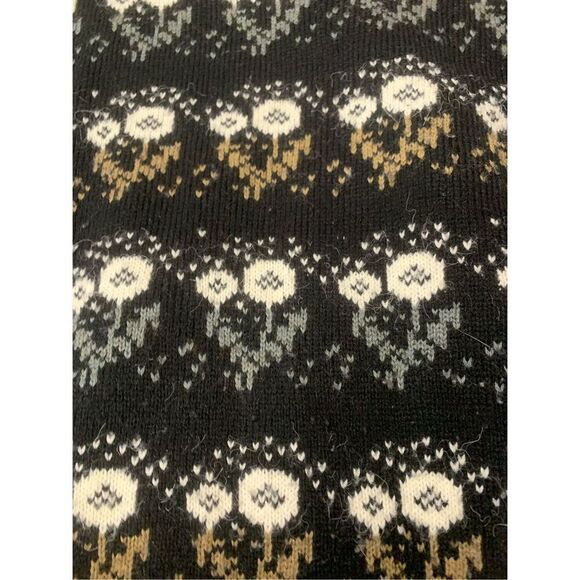 Vintage Patterned Sweater - Picture 3 of 8